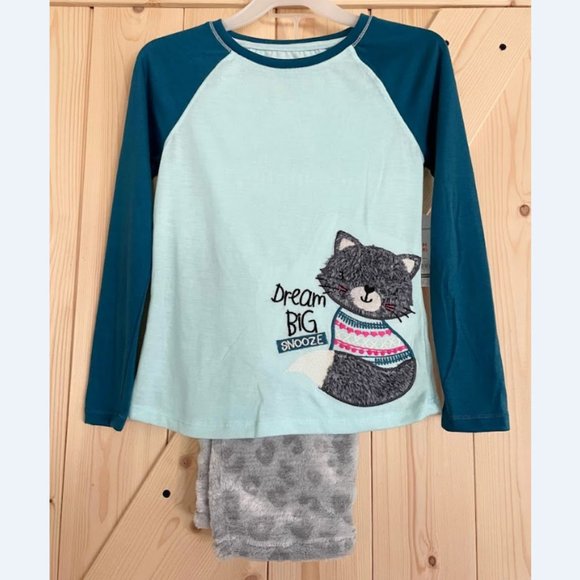 5/$20 NEW 2Pc 6/6X Girls Cat Fuzzy Pajama Set - Picture 1 of 4